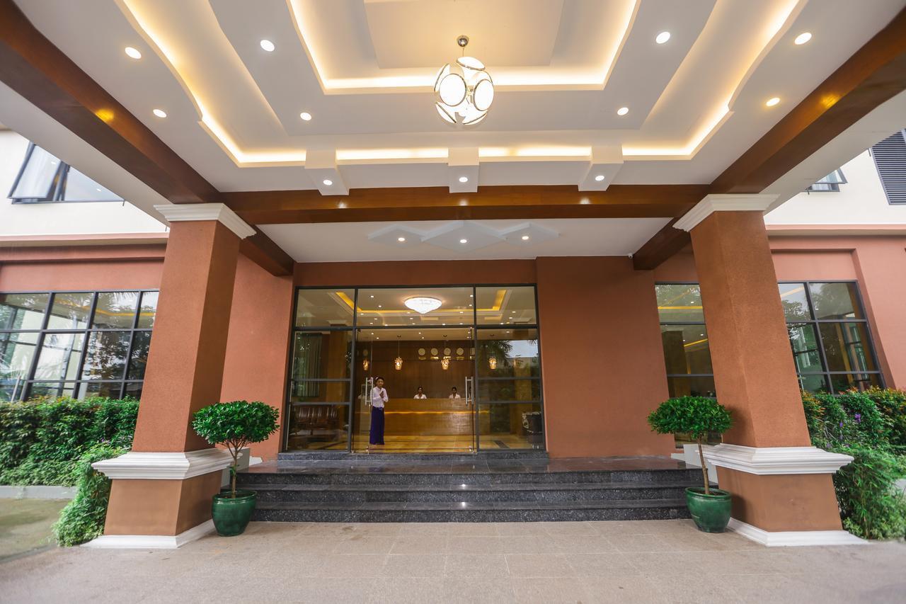 Grand Garden Hotel Yangón Exterior foto