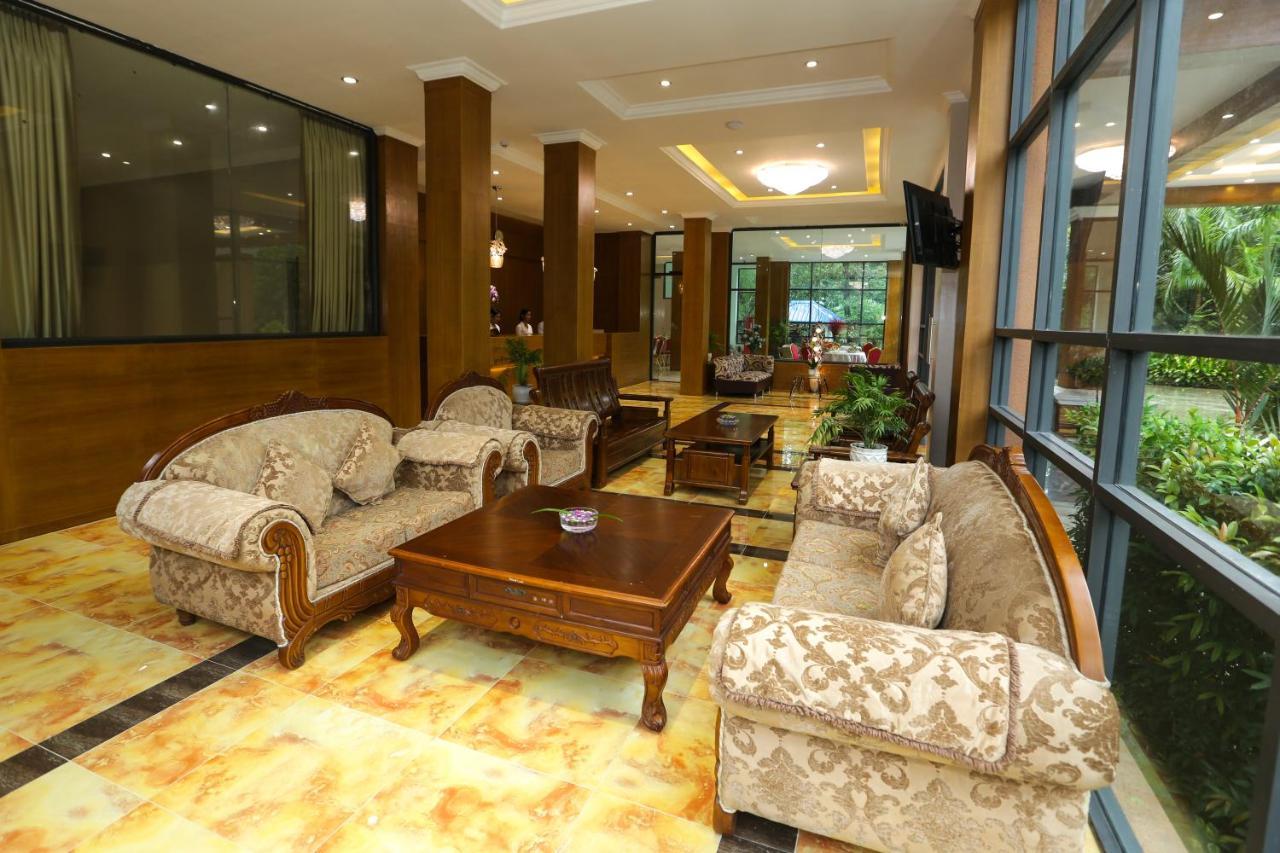 Grand Garden Hotel Yangón Exterior foto